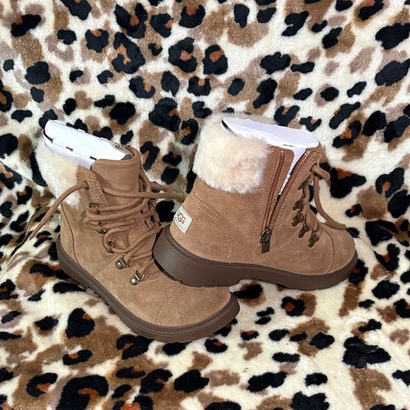 UGG Other - UGG Women's Brown Winter Boots with Fur Lining